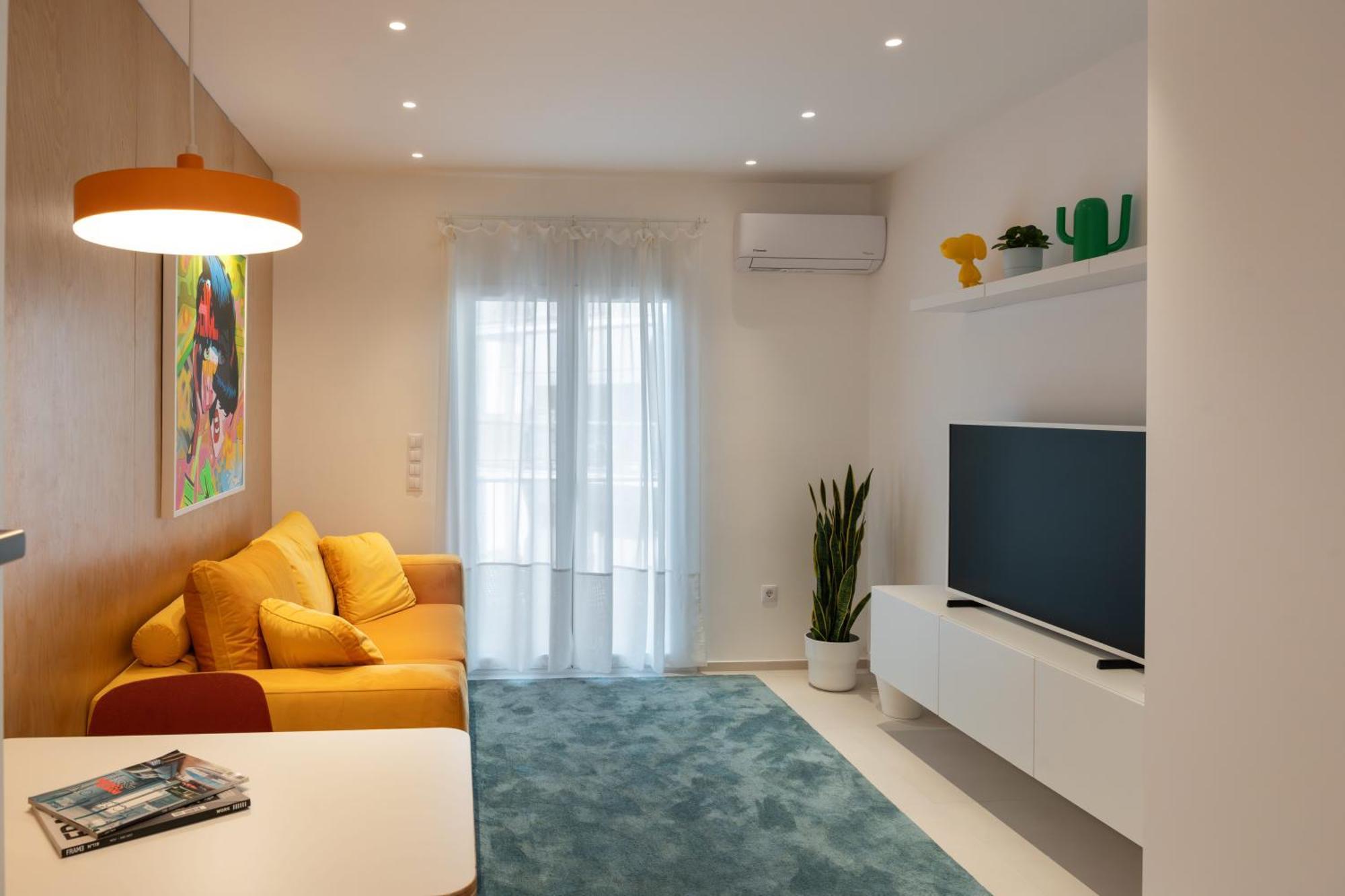 Homevision - Central & Quiet Design Condo Apartment Thessaloniki